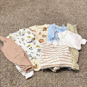 Baby Neutral & Pastel Mix - Carters & H&M Newborn Layette 0-3 Months